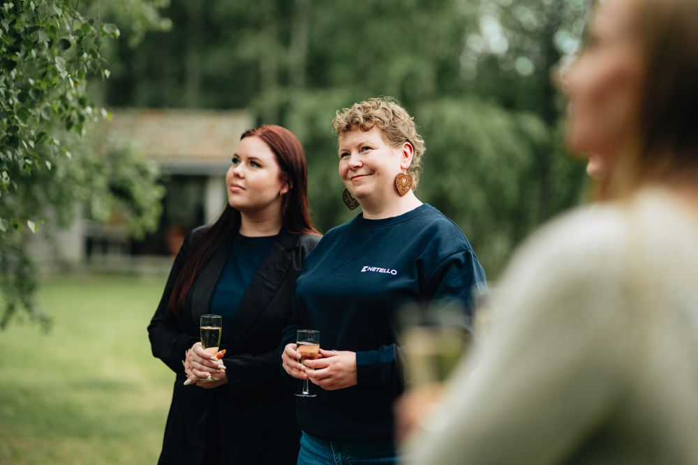 Netellon kesäpäivät Villa Apollossa ja vuoden netellolaisen valinta