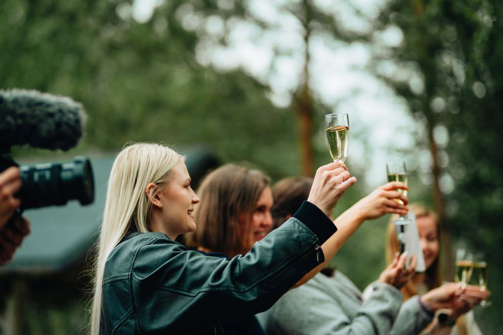 Netellon kesäpäivät Villa Apollossa ja vuoden netellolaisen valinta