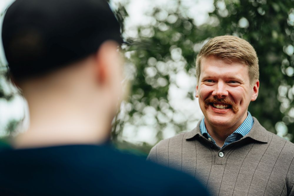 Netellon asiantuntijat työskentelevät